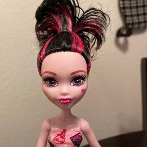 Mattel Monster High Ice Cream Ghoul Beast Friends Draculaura Doll